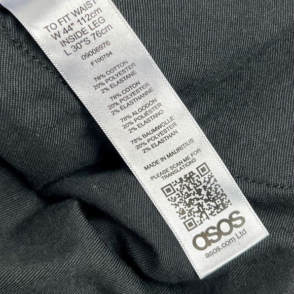 ASOS Plus Size Black Denim Jeans Distressed Cropped Skinny W44 Short NWT - Picture 10 of 12